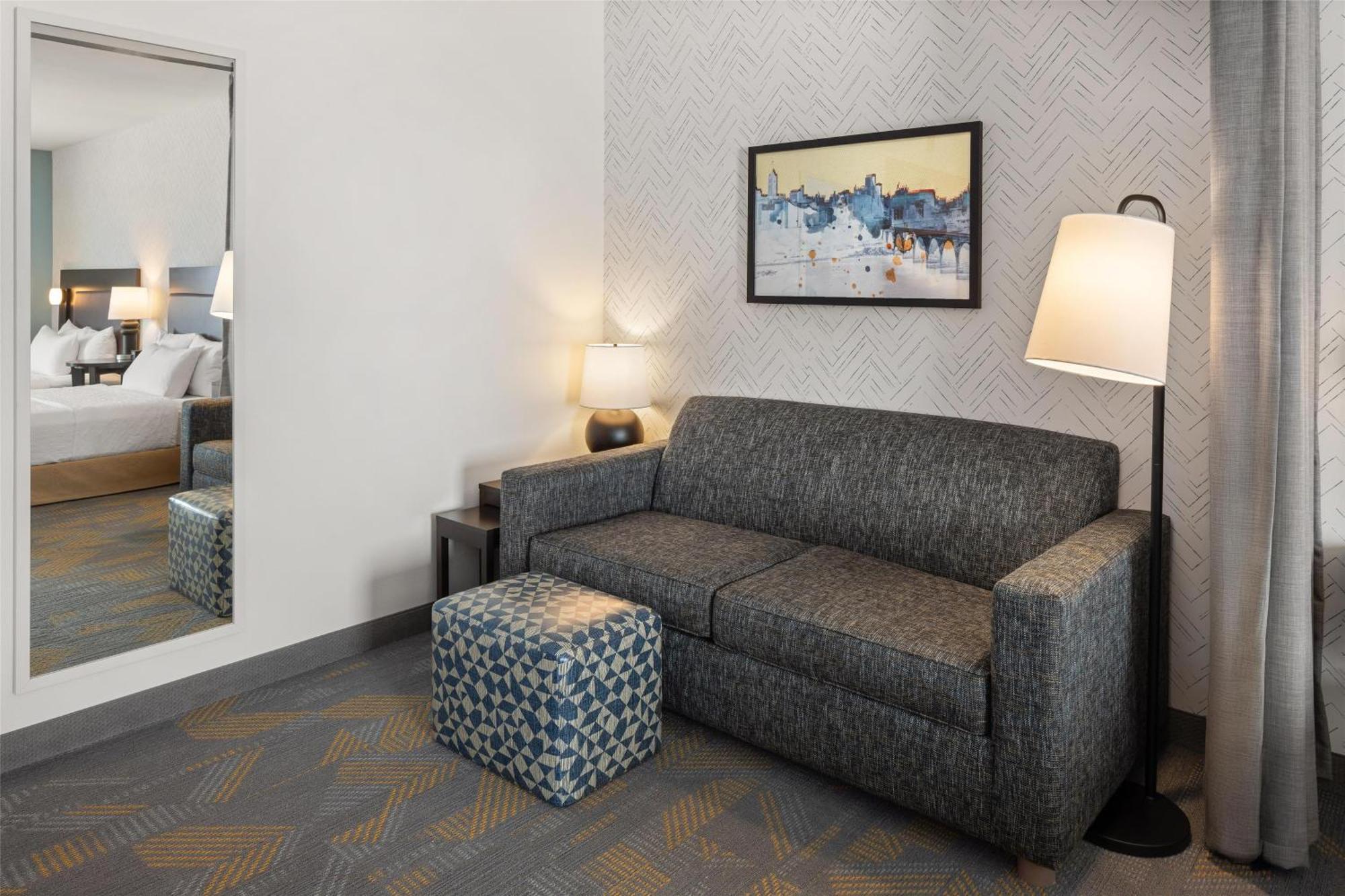 Home2 Suites By Hilton Roseville Minneapolis Экстерьер фото